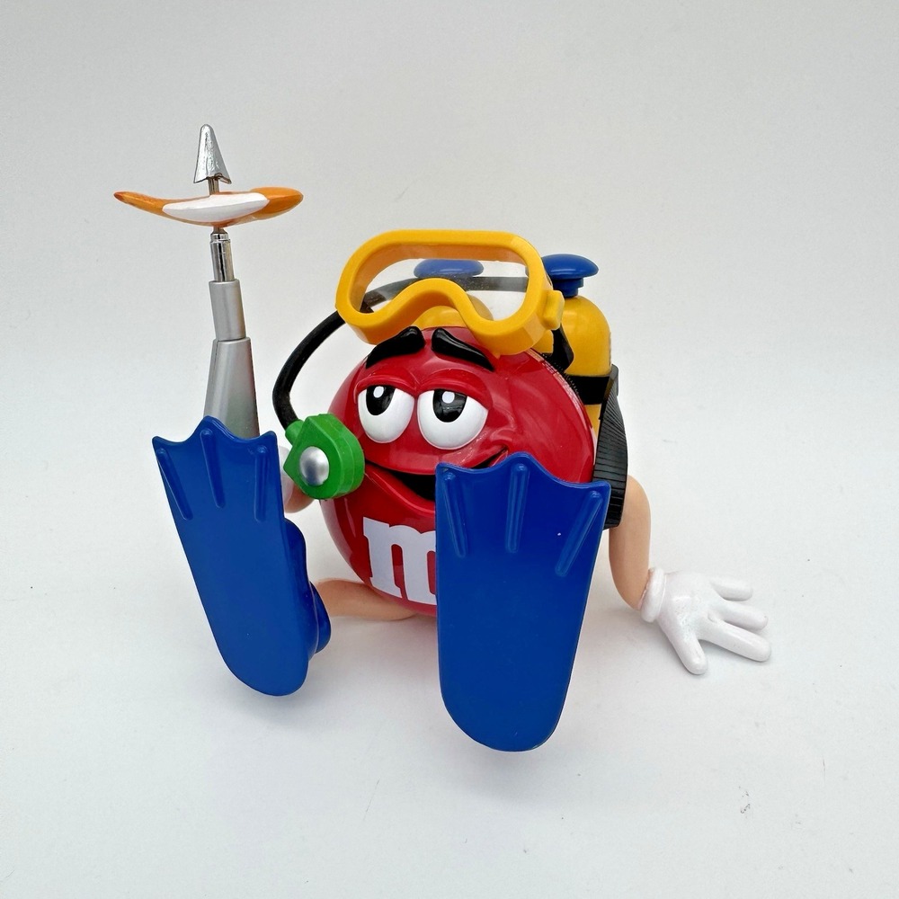 M&M's Red Character Scuba Diver Am/Fm Radio Collector Series Tested Working